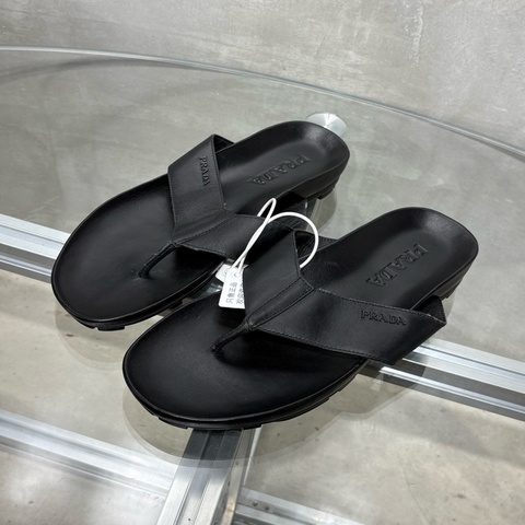 PRADA 黑色人字拖 全新無盒 全新試穿尺碼/UK7 41碼