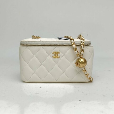 CHANEL 長盒子化妝包白色羊皮金扣金球調節扣晶片肩背包