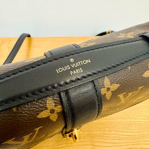 LOUIS VUITTON LV 路易威登 黑色牛皮 棕色原花PVC塗層帆布 Chantilly Lock肩背包 M43590