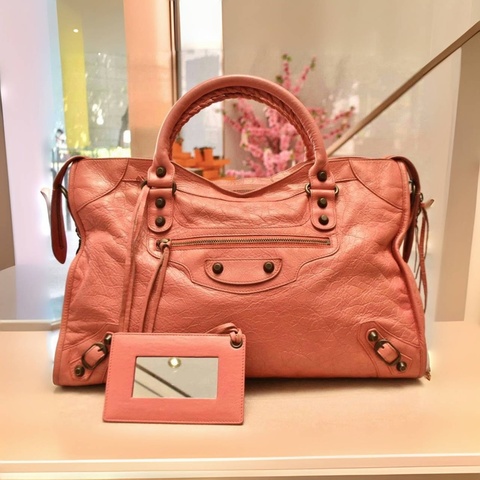 Balenciaga Classic City 機車包｜粉色｜附揹帶鏡子｜經典停產款 可肩背手拿