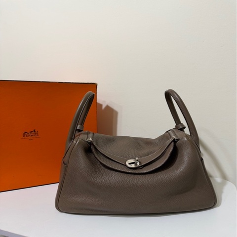 Hermès 愛馬仕🐎 Lindy 30💖 大象灰銀 9成新✨ C刻 附件：內膽