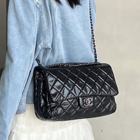 💎Chanel香奈兒｜黑色油蠟皮 cf中號｜黑色油蠟皮單肩斜挎包｜99新29開有卡
