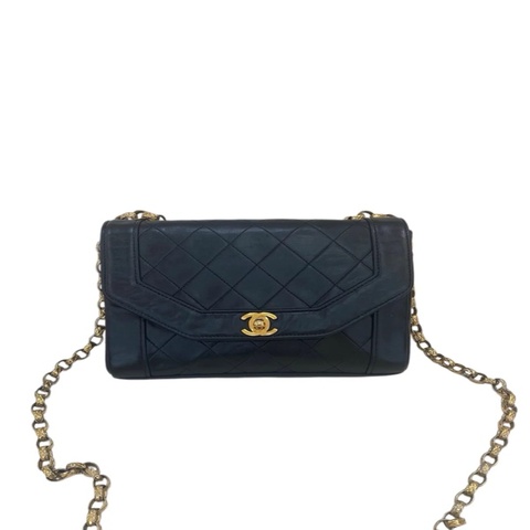 Chanel 黑金菱格纹双C扣雕花链条包
