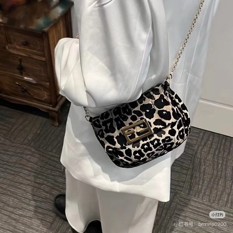 【威選精品】🐆 FENDI 豹紋鏈條包 🐆