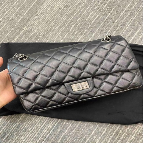 小巴黎二手名牌真品Chanel 2.55  24公分黑銀 膜在 有卡28開 雙蓋 市價37萬