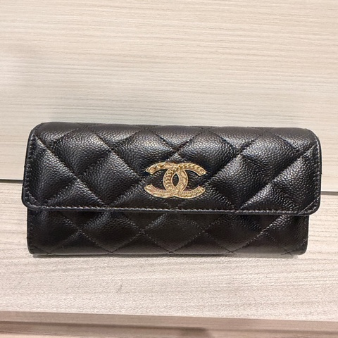 Chanel 黑色中夾