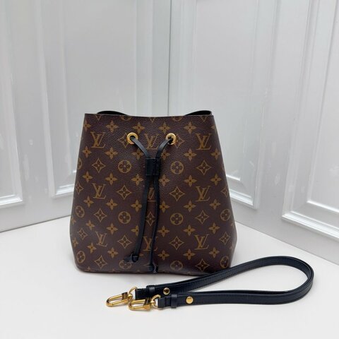 芯片款 路易威登/Louis Vuitton 老花NeoNoe黑色水桶包