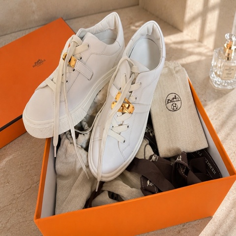 【威選精品】現貨🤍 HERMÈS 白色 Kelly Buckle 小白鞋（尺碼36m)