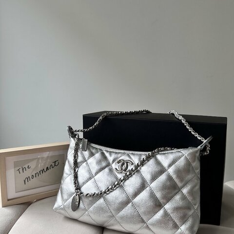 Chanel 25春夏款 Hobo 銀色 肩背包