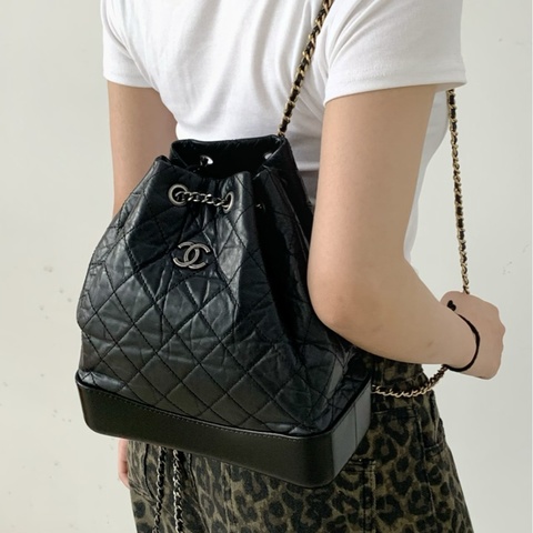 Chanel香奈兒🖤 Gabrielle黑色牛皮流浪雙肩包小號97新✨25開無卡 尺寸：22×23