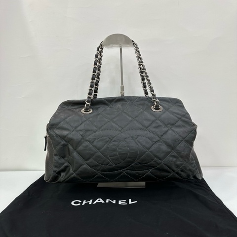 CHANEL香奈兒 黑色牛漆皮鏈條包肩包托特包～13開～尺寸34*17*27cm～