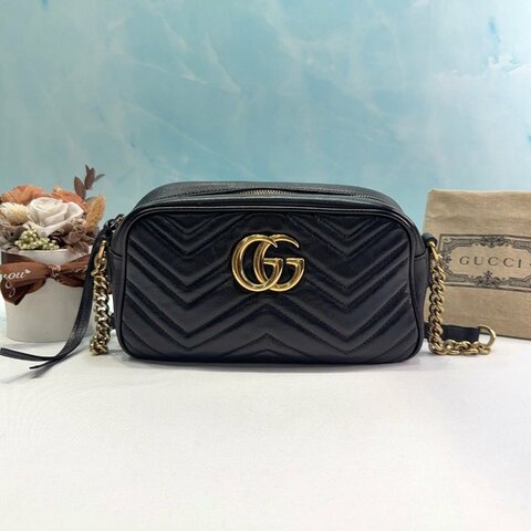 GUCCI 經典GG Marmont相機包