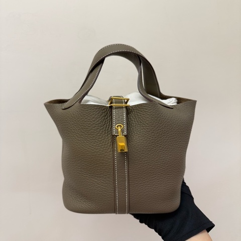 Hermès 愛馬仕 picotin18 菜籃子水桶包，大象灰，銀扣，TC皮W刻，永不過時金剛色，少2把鑰匙優惠好價