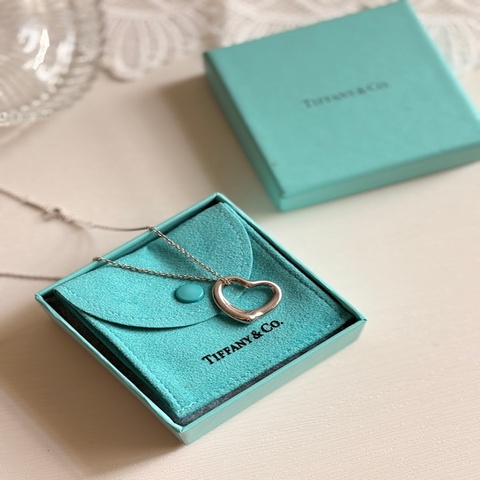 Tiffany & Co. 經典純銀Open Heart鏤空愛心項鏈附原裝盒及塵袋