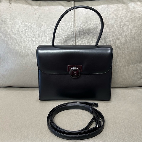 Givenchy紀梵希黑色牛皮Kelly手提單肩包