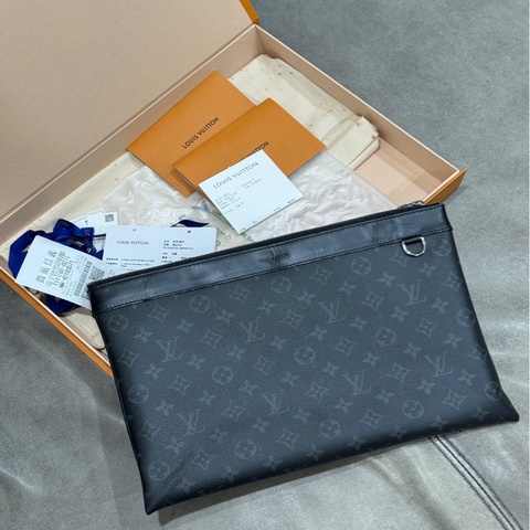 LV 黑色老花手拿包 M62291