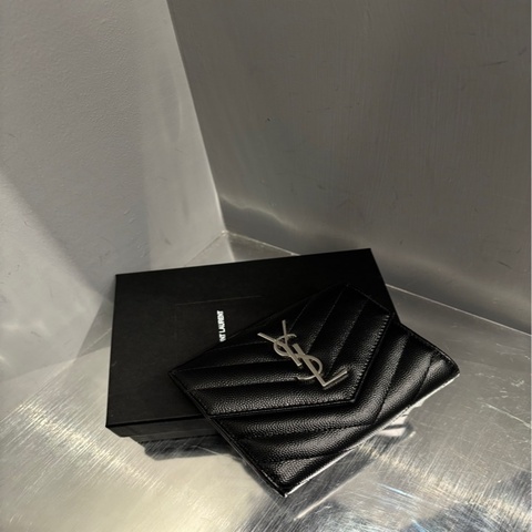 近全新專櫃半價🌟Saint Laurent Paris YSL 魚子醬銀扣錢包｜Classic Trend CT精品｜台北東區實體