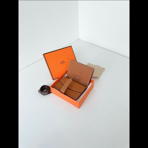 愛馬仕 Hermes bearn 短款 金棕銀扣 B刻 零錢包/卡包/錢99新
尺寸：10.5*6.5*1.5
ORX