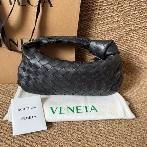 Bottega Veneta葆蝶家 jodie mini 99新 餃子包