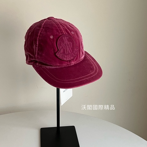 Moncler桃粉色絲絨帽子