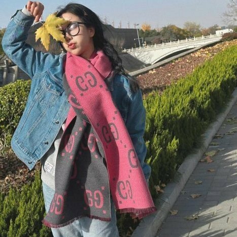 💎Han's house精品服飾💎GUCCI 古馳  圍巾 披肩