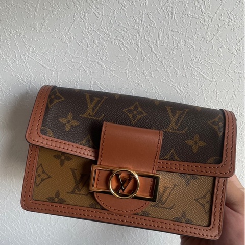 LV 雙色花紋達芙妮WOC鏈包