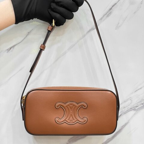 CELINE 光滑小牛皮迷你相機包 棕色