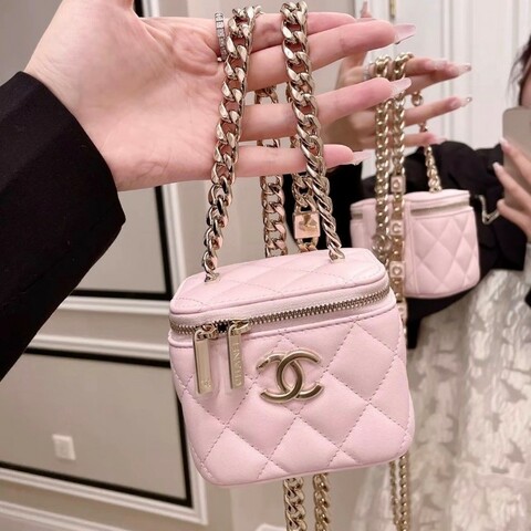 CHANEL香奈兒 粉色 含鏡子琺瑯扣菱格金屬色皮穿鏈鏈條 羊皮 盒子包