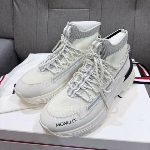 💎Han's house精品服飾💎 MONCLER Monte 套襪 小白鞋 現貨 UK 6 原價19800