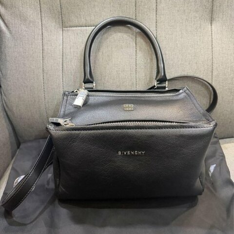 💎Han's house精品服飾💎GIVENCHY 紀梵希 側背包  14X18X28 現貨 原價62700