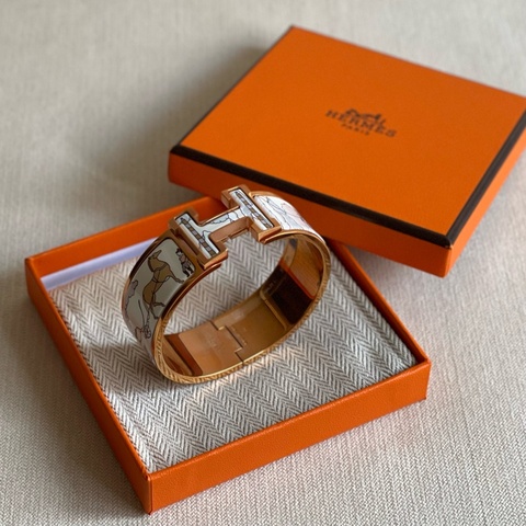 全新 現貨 🍊Hermes 女裝 Clic H Clac Bracelet 手觸 手鈪 PM 💍 Cosmographia Universalis (limited)