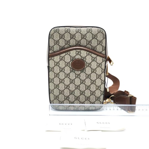 GUCCI/古馳Gucci 老花互扣標竪款手機斜挎小包/肩帶說明/輕微使用痕跡。