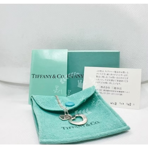 ~~趴趴小舖~~極新正品Tiffany &Co  Stencil Heart & Circle圓弧形簍空雙愛心項鍊(配件齊全)2606261457