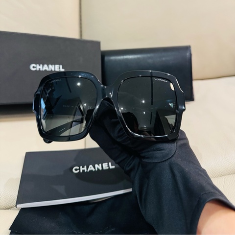 Chanel 香奈兒 愛心黑框墨鏡/膠框墨鏡/98新美品