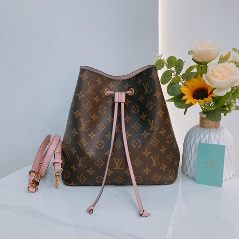 TW4882 Louis Vuitton 路易威登 水桶 粉色 經典老花紋 帆布塗層 Neo Noe MM Bucket Bag Pink Monogram Canvas