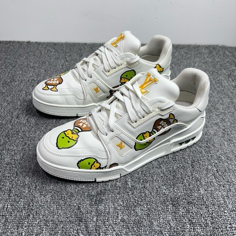 Louis Vuitton 路易威登 LV nigo鸭子 白色Trainer 休闲鞋/41碼