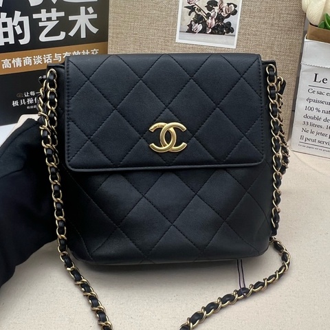 CHANEL黑色21s滾邊嬉皮hobo竪版郵差包