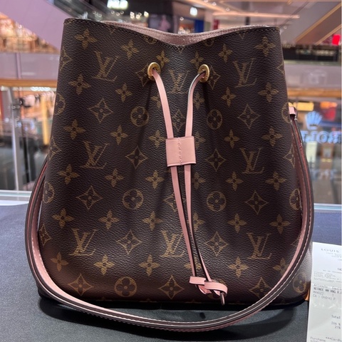 路易威登 Louis Vuitton  粉色水桶   芯片款 尺寸26x26x17.5
