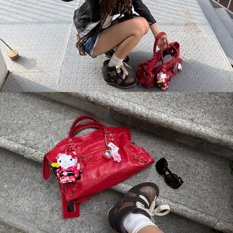 【美式千禧年穿搭🍒全網最低價✨】巴黎世家Balenciaga紅色油蠟皮機車包中古款