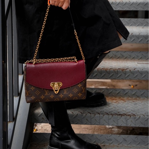 Louis Vuitton 路易威登👑 Pallas chain傳奇信封鏈條包✉️ 酒紅色軟牛皮拼老花💕 98新閒置✨ 尺寸25*16*7