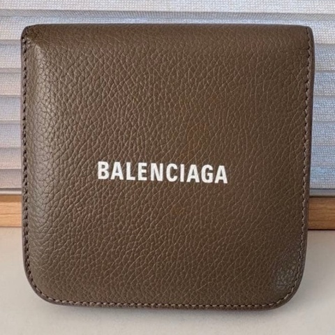 Balenciaga 巴黎世家 小短夾 奶茶色 尺寸內裝超實用