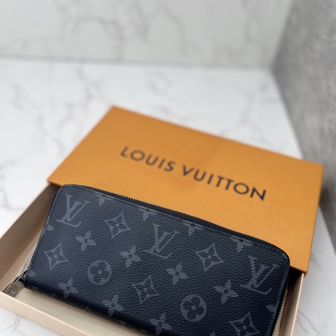 香緹國際精品 LV 黑武士 長夾 1119