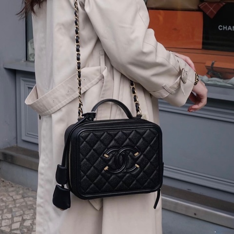 CHANEL🖤黑荔枝皮中號vanity case/A93343