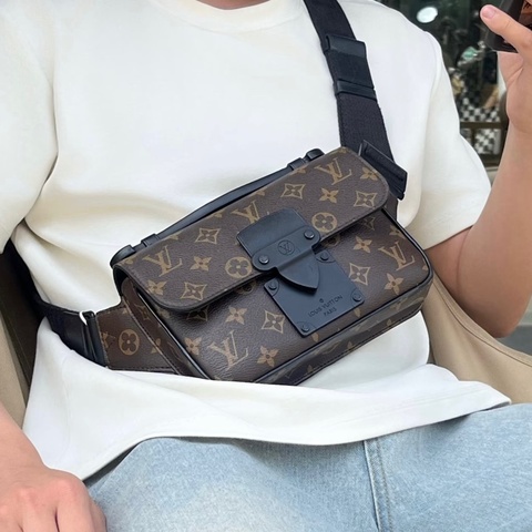LV一個字 帥🤎原花S Lock斜背包M45807