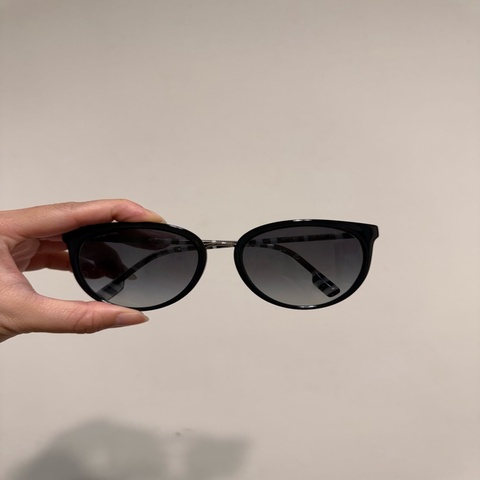 Burberry 太陽眼鏡