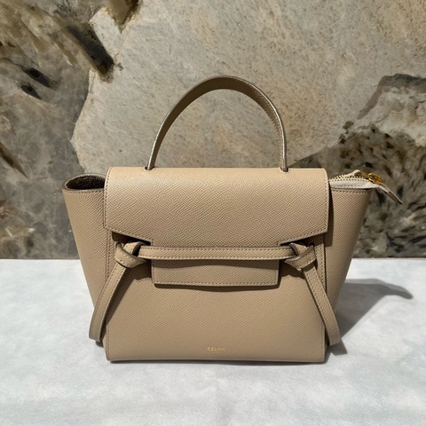Celine灰牛皮 Nano 鯰魚 Belt Bag