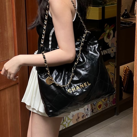 近全新全配😍慵懶黑天鵝💎Chanel香奈兒黑金小號22bag垃圾袋單肩手提包