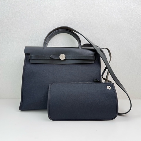 Hermes愛馬仕 herbag31 手提包斜挎包單肩包 黑色銀扣 A刻 缺鎖鑰匙皮牌。