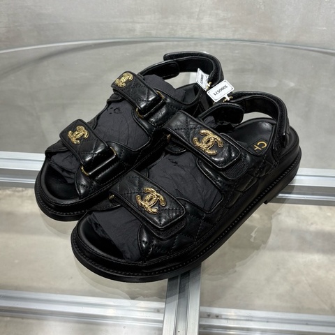 CHANEL/香奈兒 經典荔枝皮 黑金色魔術貼涼鞋 沙灘鞋 尺碼/36碼