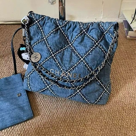 香奈兒Chanel 單寧牛仔銀扣 22bag垃圾袋 單肩包